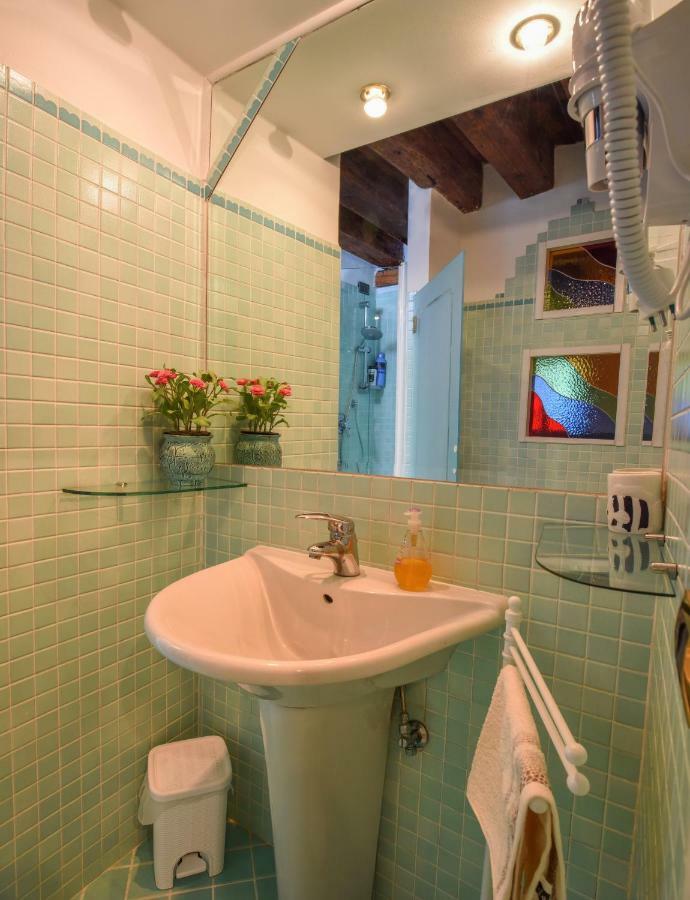 Ai Leoni Apartament